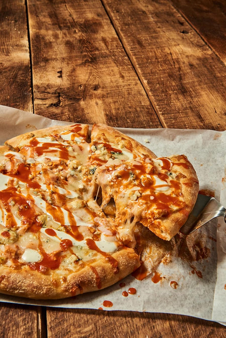 Club House Hot Ranch Seasoning, 165g/5.8 oz., Shaker, pzza seasoned with hot ranch seasoning.