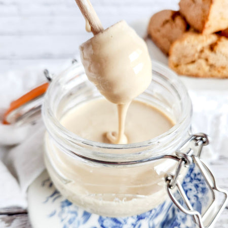 Great Value Pure Creamed Honey, 1kg/35.3 oz., Tub, creamy honey.