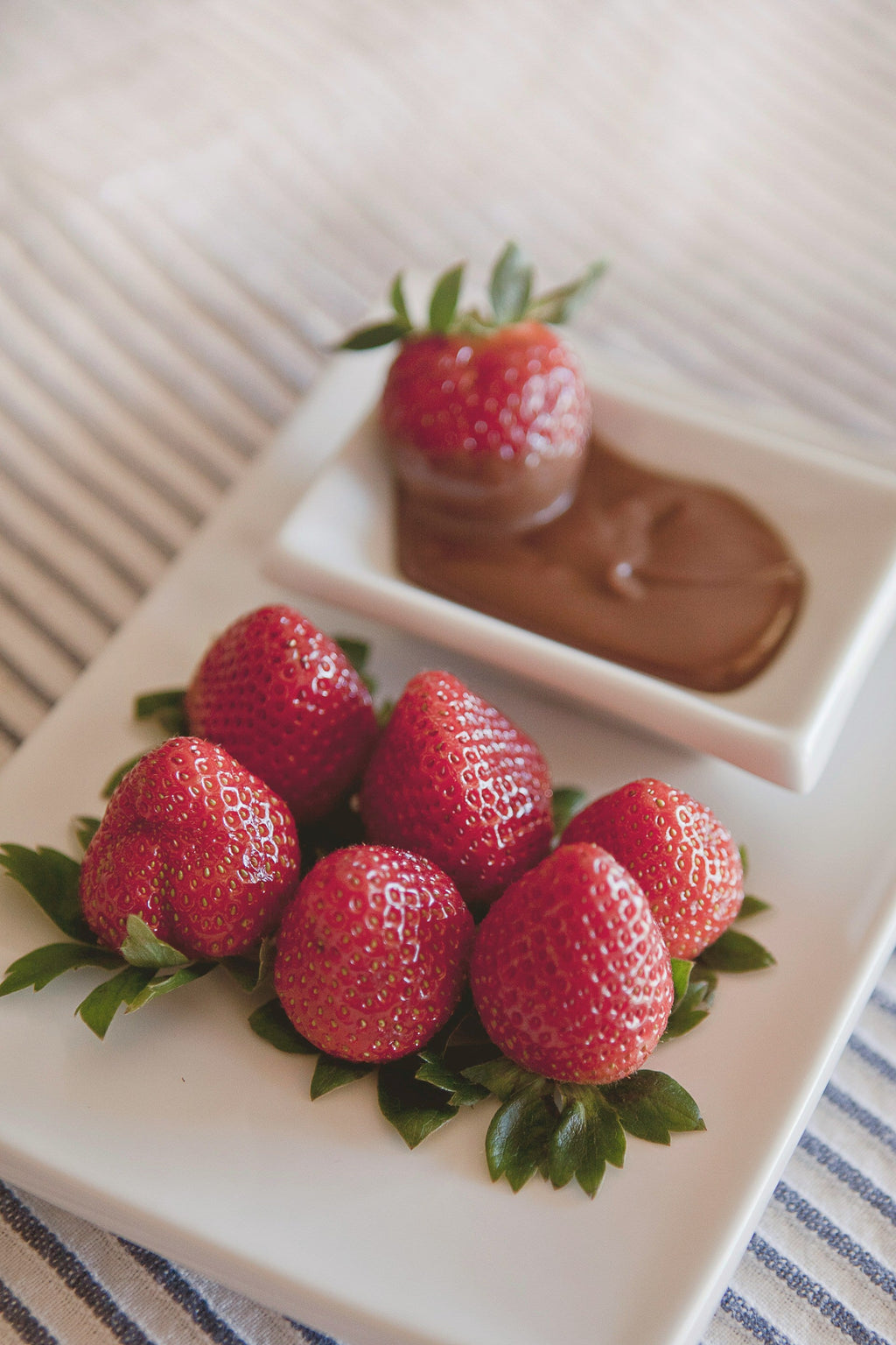 Indulge in Chocolate-Dipped Fruit with Caffeine Cam