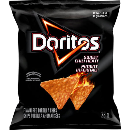 Frito-Lay Chips Variety Pack, Bold Mix, Cheddar Jalapeno, Sweet Chili Heat, and Flamin' Hot BBQ Chips, and Cheddar Jalapeno Cheetos (16ct x 28g),448g, front of Doritos sweet chili heat bag.