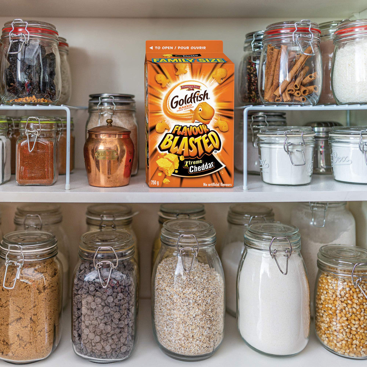 Pepperidge Farm Goldfish Flavour Blasted Xtreme Cheddar Crackers, 750g/26.5 oz., {Imported from Canada}