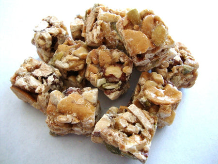 Kirkland Signature Cashew Clusters - 907g/32 oz., {Imported from Canada}