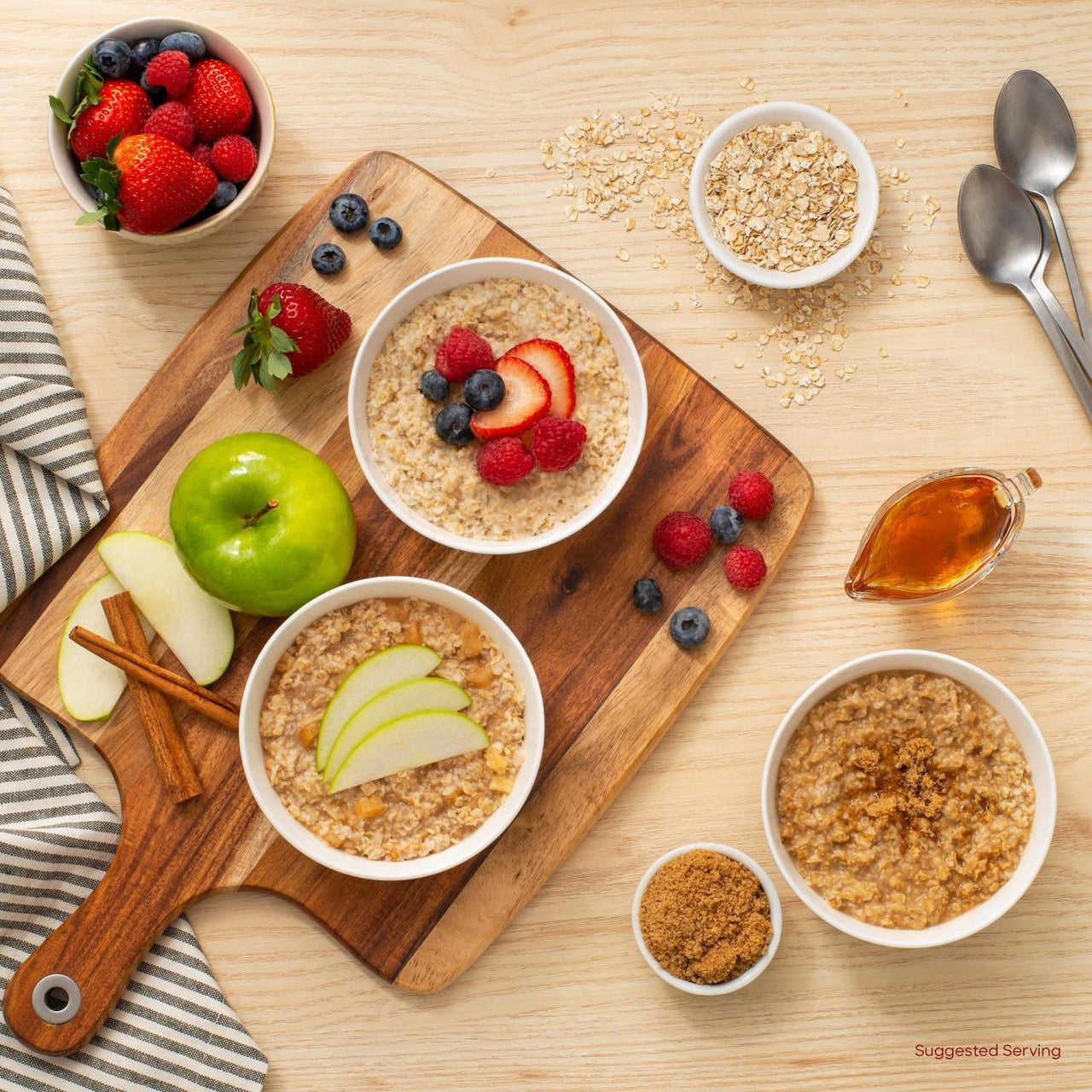 Quaker Peaches & Cream Flavor Instant Oatmeal, 8 packets, 264g/9.2 oz. Box (Imported from Canada)