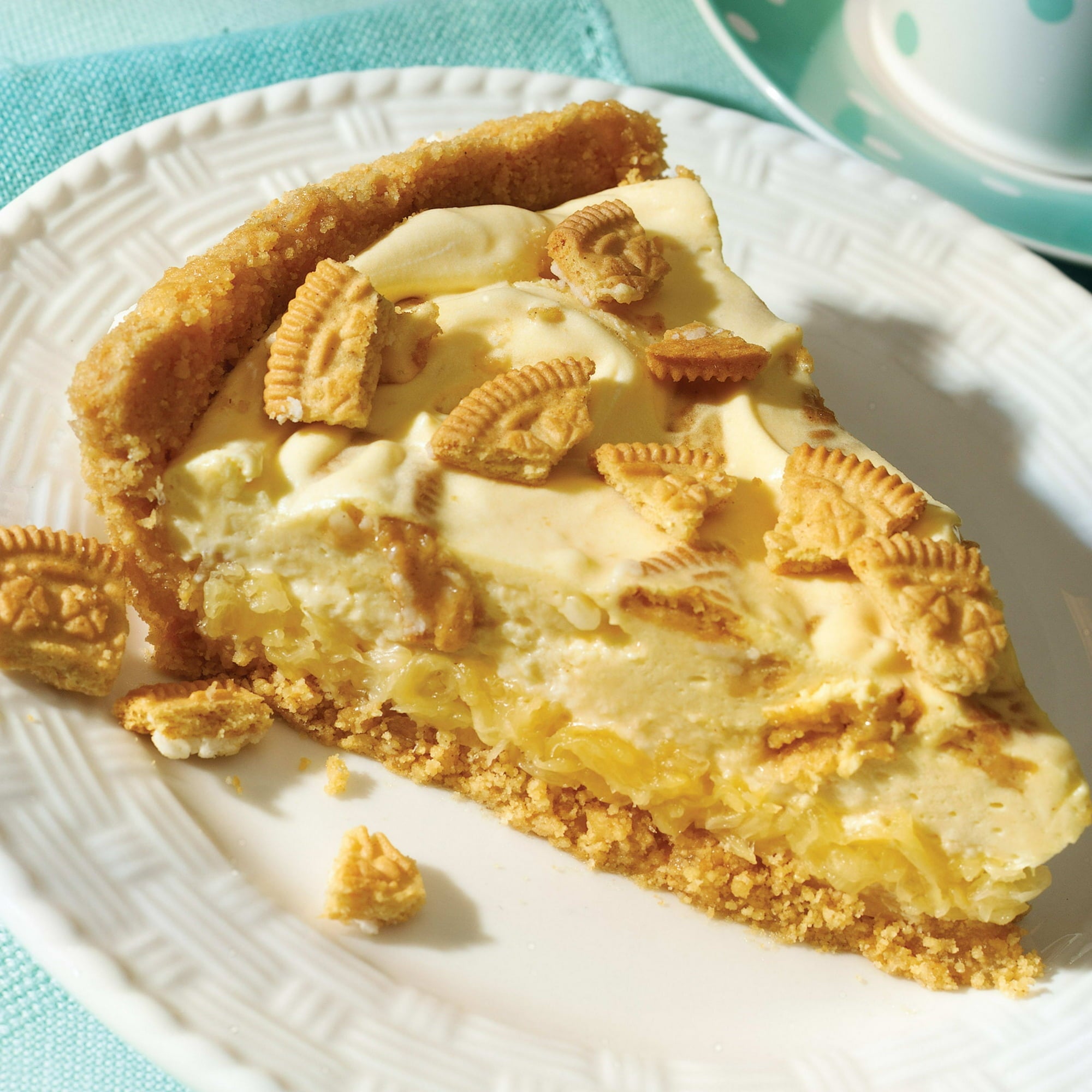 Oreo Double Stuf Golden Sandwich Cookies were made into a pie crust.