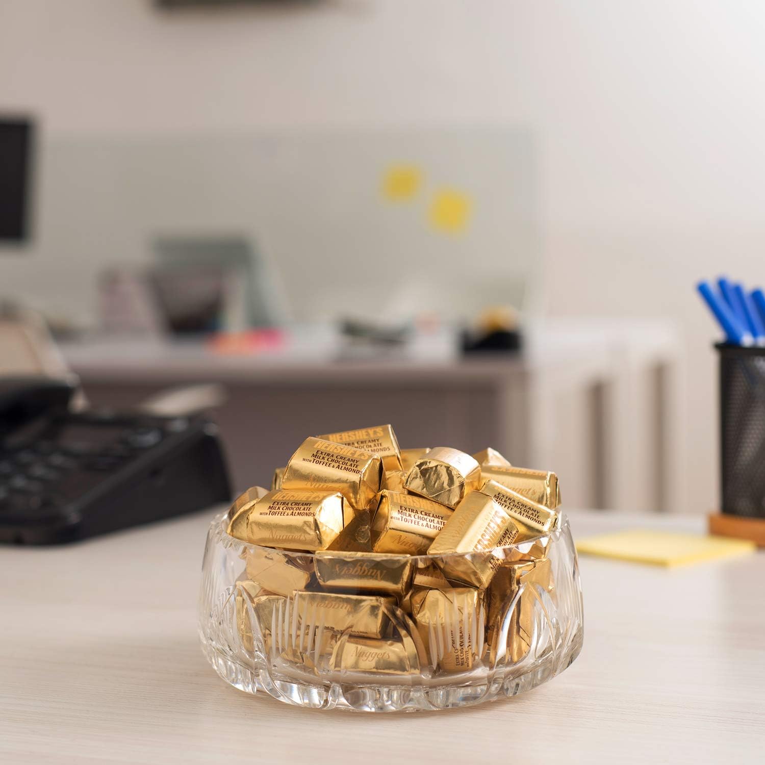 Hershey's Nuggets Almonds Collection, Milk Chocolate with Almonds, 630g/22 oz