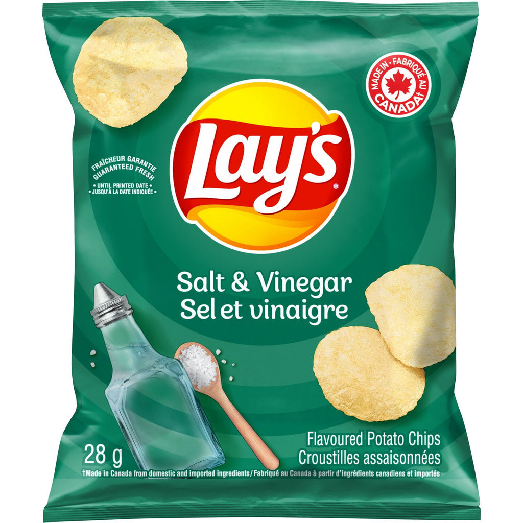 Frito-Lay Chips Variety Pack, Lay's Mix, Classic, BBQ, Ketchup, Salt & Vinegar Flavors (16ct x 28g), 448g, front of Lay's salt & vinegar chips, 28g.