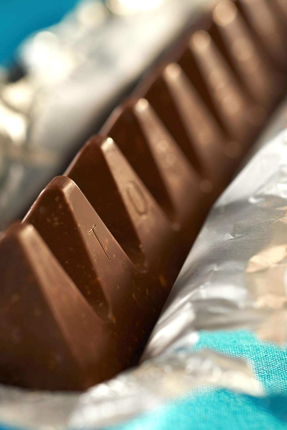 Toblerone Swiss Milk Chocolate With Honey & Almond Nougat, 360g/12.6 oz