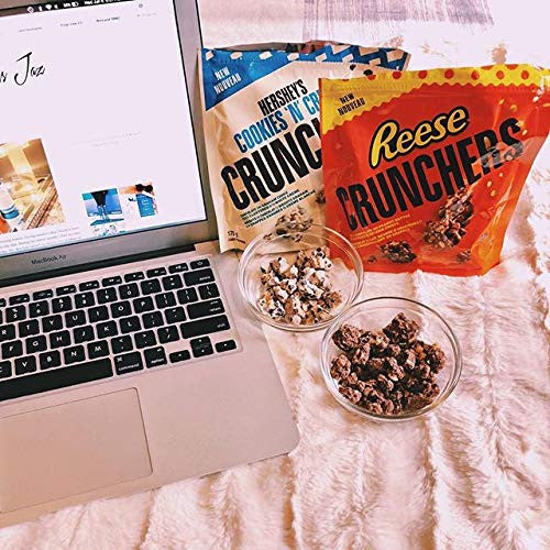 HERSHEY'S CRUNCHERS Snack Mix, Cookies 'N' Creme, 170g/6 oz., {Imported from Canada}