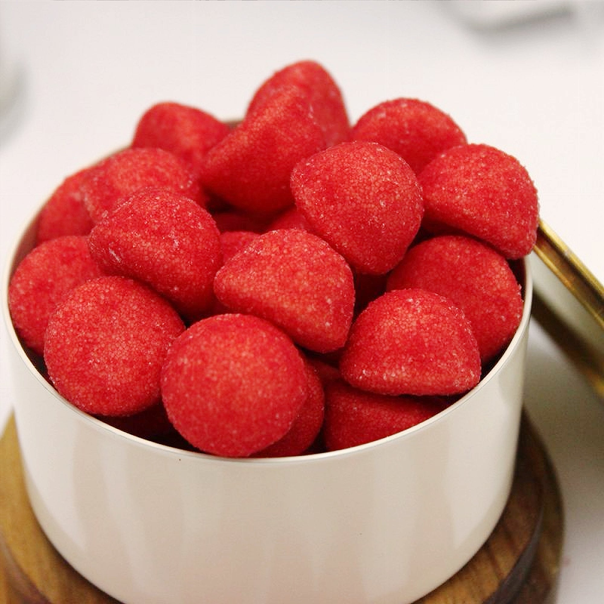 Dare Mallow Sweet Strawberry marshmallows lifestyle photo 2 – giftable snack