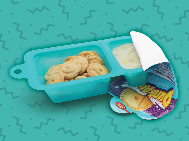 Betty Crocker DunkAroos, Vanilla Cookies with Rainbow Sprinkle Frosting, 42g/1.47 oz. {Imported from Canada}