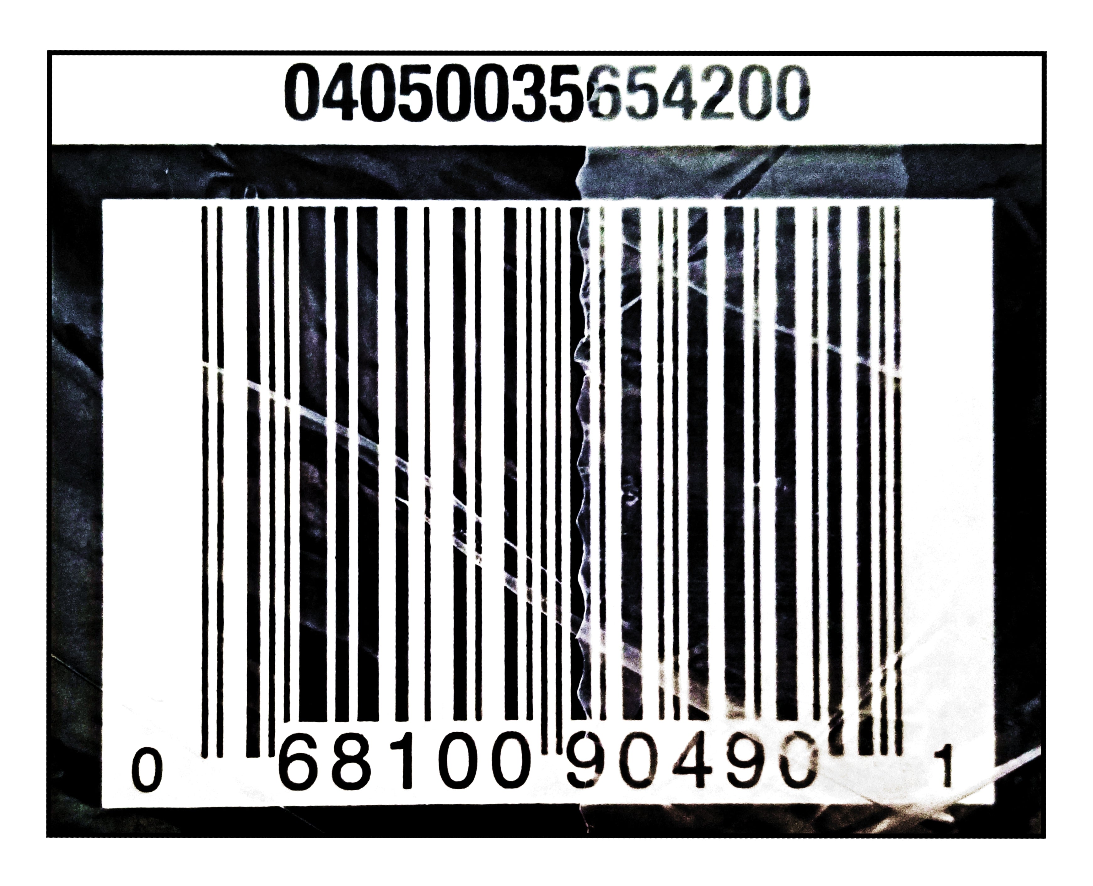 Bar code label for KD Kraft Macaroni & Cheese Dinner Original - 12x200g, 2400g/84.65 oz with a series of numbers on a white background