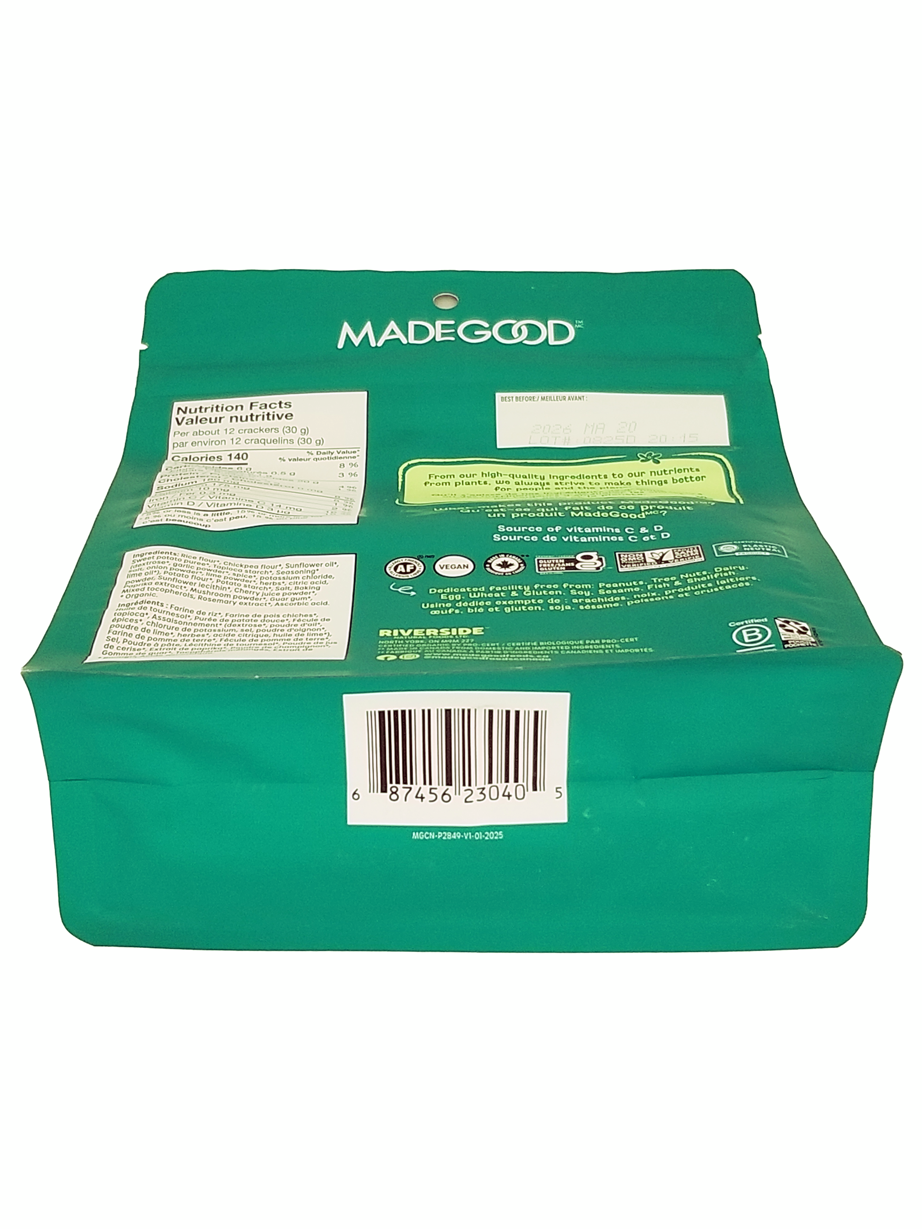 Green packaging of Made Good Snackers, Organic Sweet Potato Crackers Chili Lime - 142g/5 oz on a white background