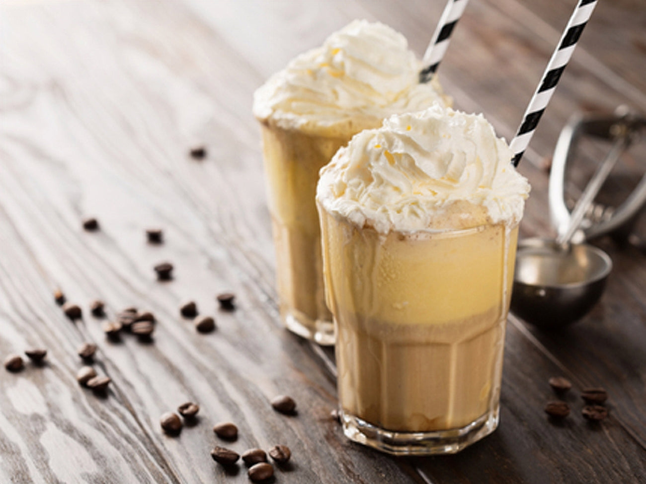 Mokate Gold Premium Iced Coffee, Caramel, 8 x 15g Single Serve Sachets, 120g/4.2 oz. Box