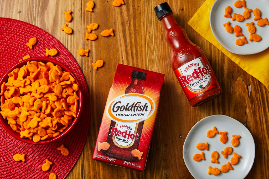 Pepperidge Farm Goldfish Franks RedHot Original Flavored Crackers – 180g (6.3 oz) Chips