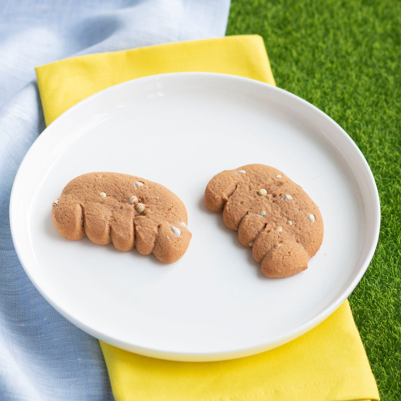 Dare Bear Paws Rainbow Chip Cookies, 240g/8.4 oz, 6 Pouches, 1 Box {Imported from Canada}