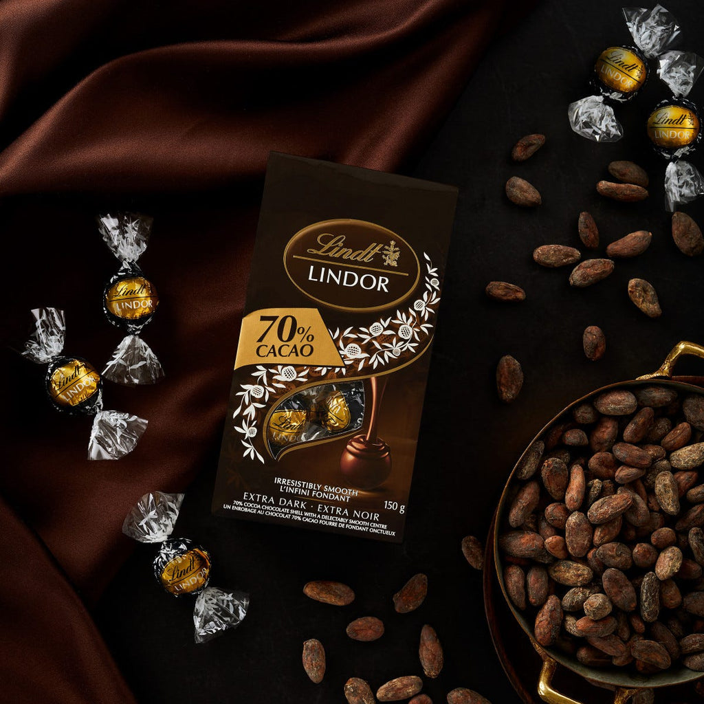 Lindt Lindor 70% Cacao Extra Dark Chocolate Balls, 150g/5.2 oz.