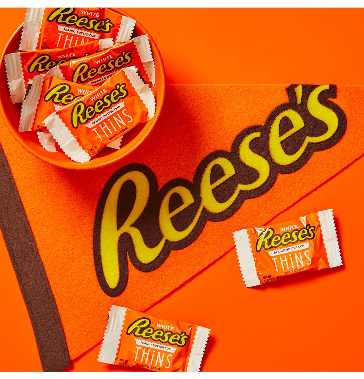 Reese's Thins Peanut Butter Cups White Creme , 165g/5.8 oz., (12pk) {Imported from Canada}
