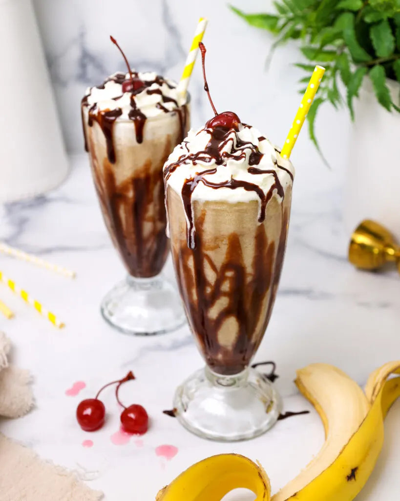 Twinkle Decor Dessert Toppers Syrup, Chocolate Monkey Flavor, 450ml/15.2 fl. oz. Squeeze Bottle