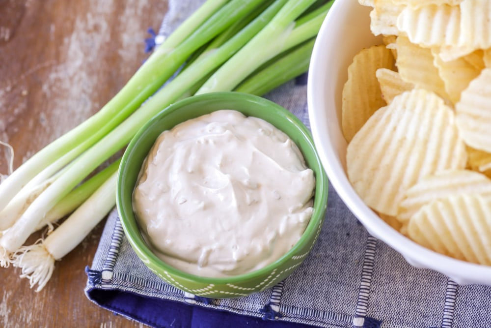 Lay's Ruffles Onion Flavored Dip, 425g/15 oz. Jar {Imported from Canada}