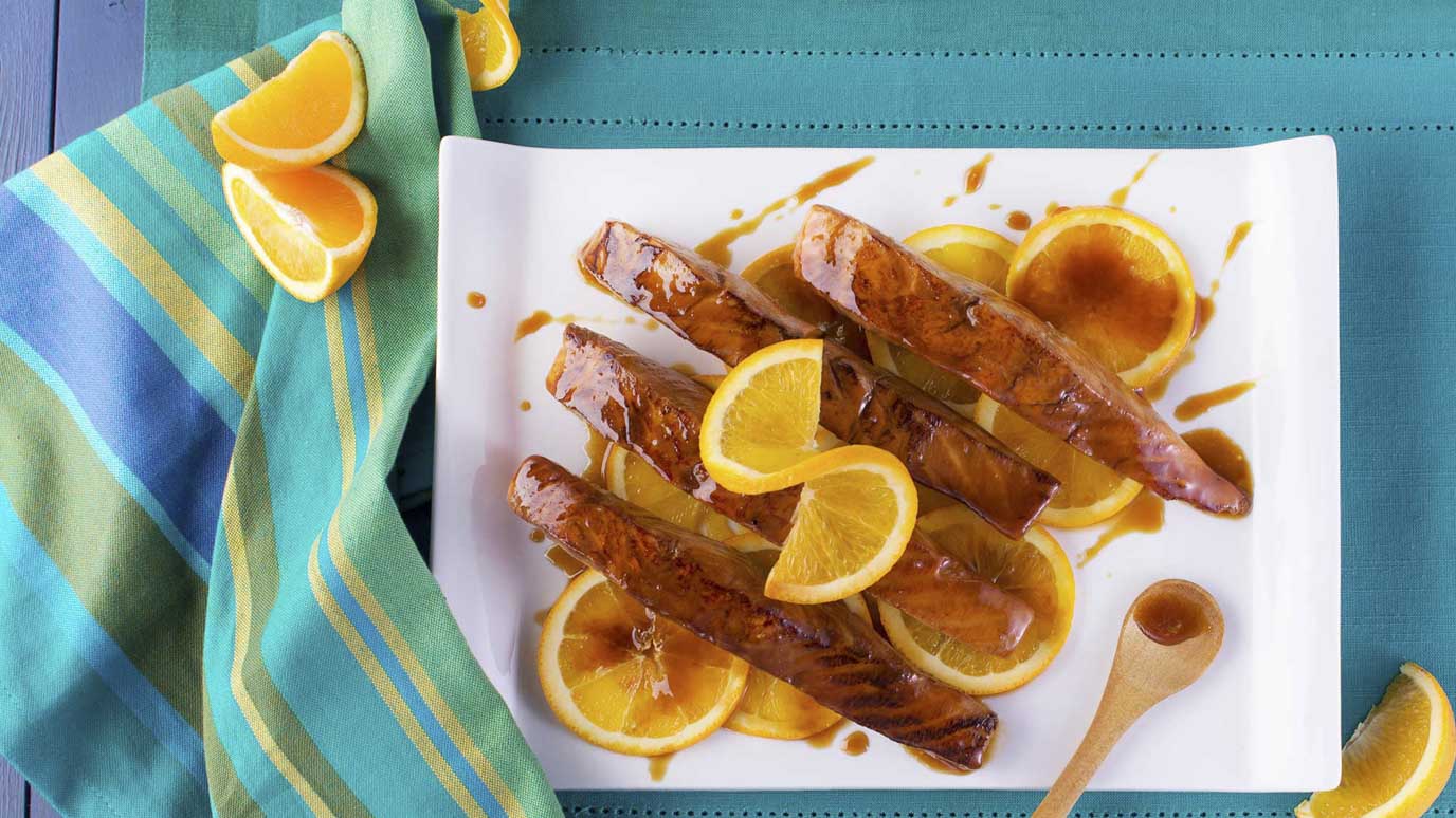 Billy Bee Pure Natural Unpasteurized Liquid Honey, 375g/13.2 oz., Squeeze Bottle, fish sweetened with honey.